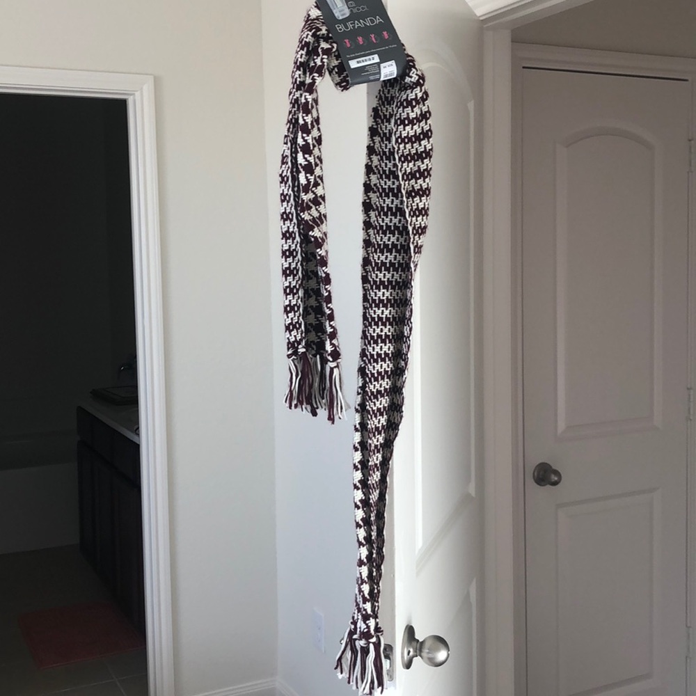 Cute scarf
